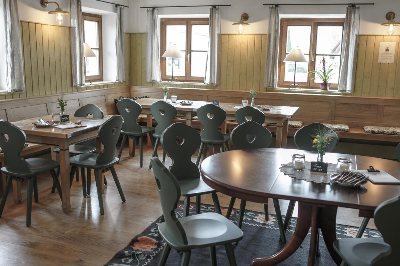 Kastanienhof Pfettrach Otel Altdorf  Dış mekan fotoğraf